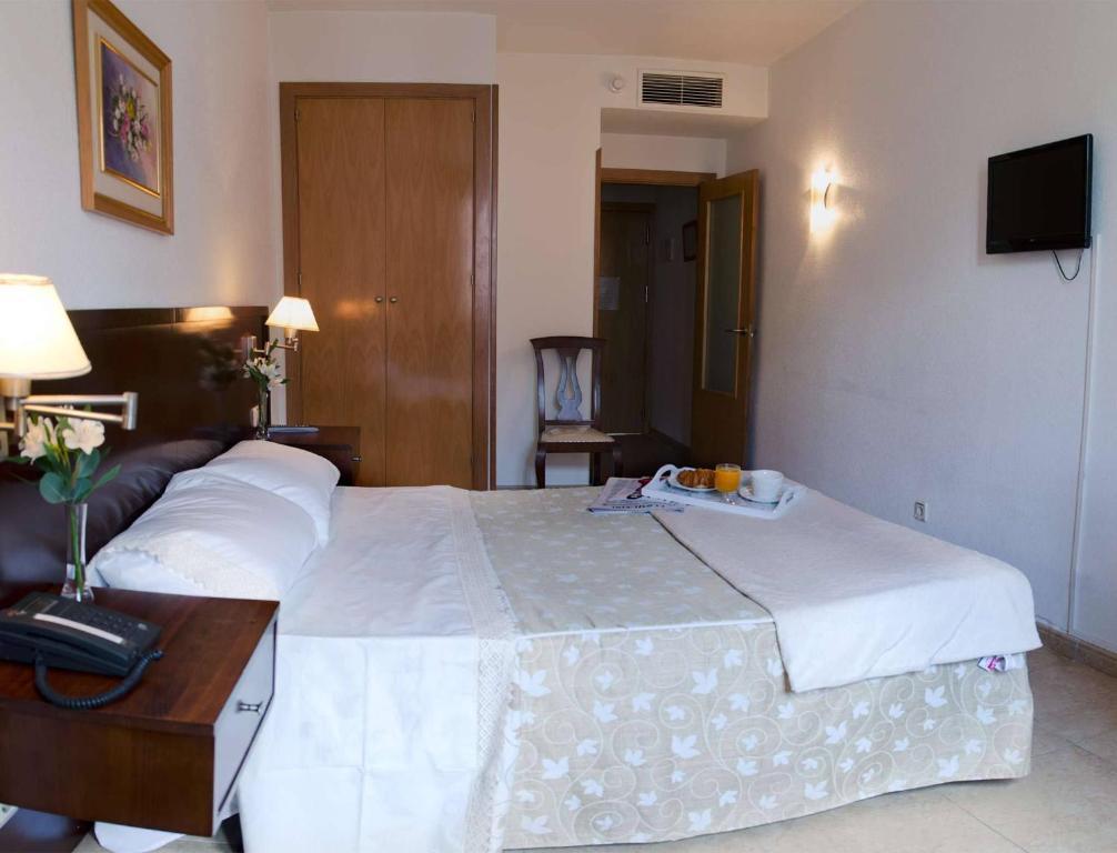 Hotel Praderon San Sebastian de los Reyes Room photo